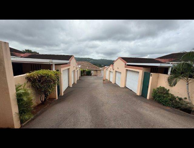 3 BEDROOM TOWNHOUSE FOR SALE IN ESCOMBE